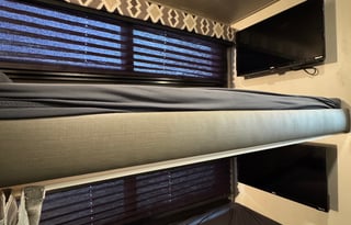 '21 Entegra Odyssey 31F | Stocked |Sleeps 8| Bunks