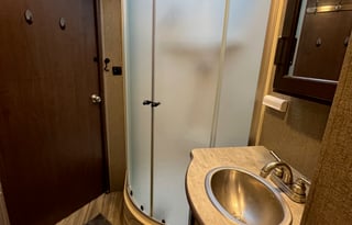 Ideal Family Getaway-Bunks (6 beds) solar, pets ok