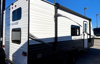 The Adventure Abode, Sleeps 7 (Free Insurance)