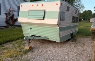 Wanda: 1969 Shasta 1600 Loflyte