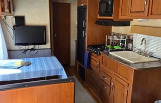 Happy Glamper Camper