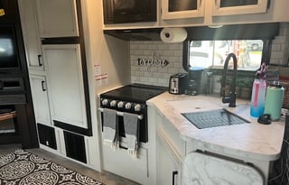 LAKE LIFE - 2022 Jayco Trailer - DELIVERY ONLY