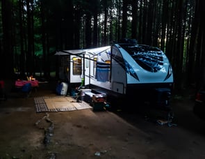 Prime Time RV LaCrosse 3370MB