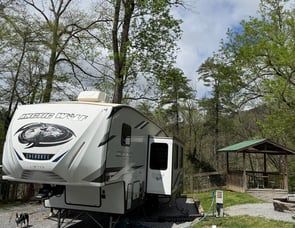 Forest River RV Cherokee Arctic Wolf 287BH