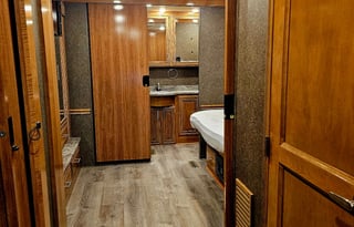 2019 Thor motor coach challenger 37tb