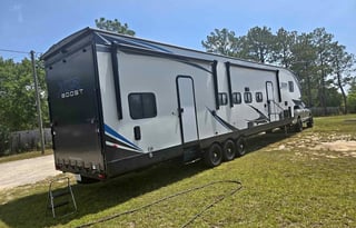 5th Wheel XLR BOOST Toy Hauler with Huge Garage