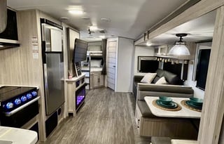 Easy Come, Easy Go RV | 2 Miles From F1 & COTA