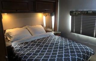 2010 Fleetwood RV Jamboree Sport 31M