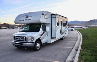 Travel in Comfort: Your Home on the Road