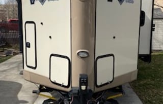 PERFECT Family RV Trailer Bunk House-PetsWelcome