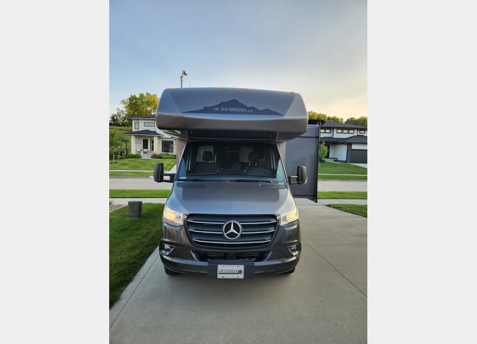 Class C Motor Home rentals in Des Moines