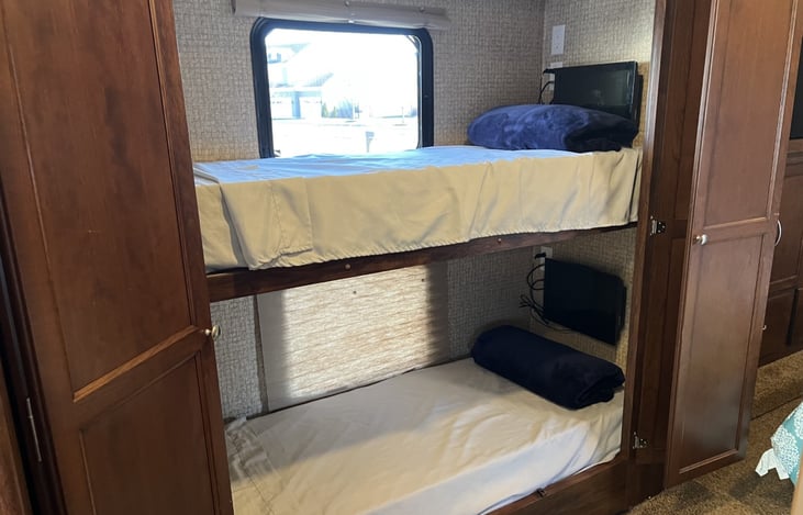Twin size bunks (or extra storage space)