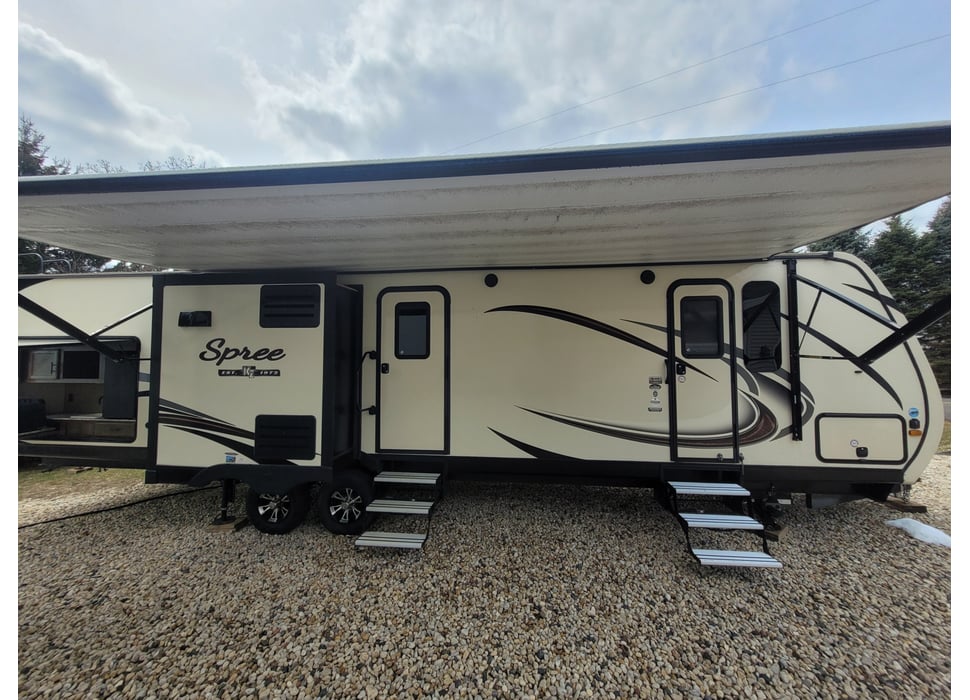 Travel Trailer rentals in Madison