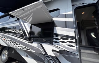 2023 Entegra Coach Accolade XL 37L