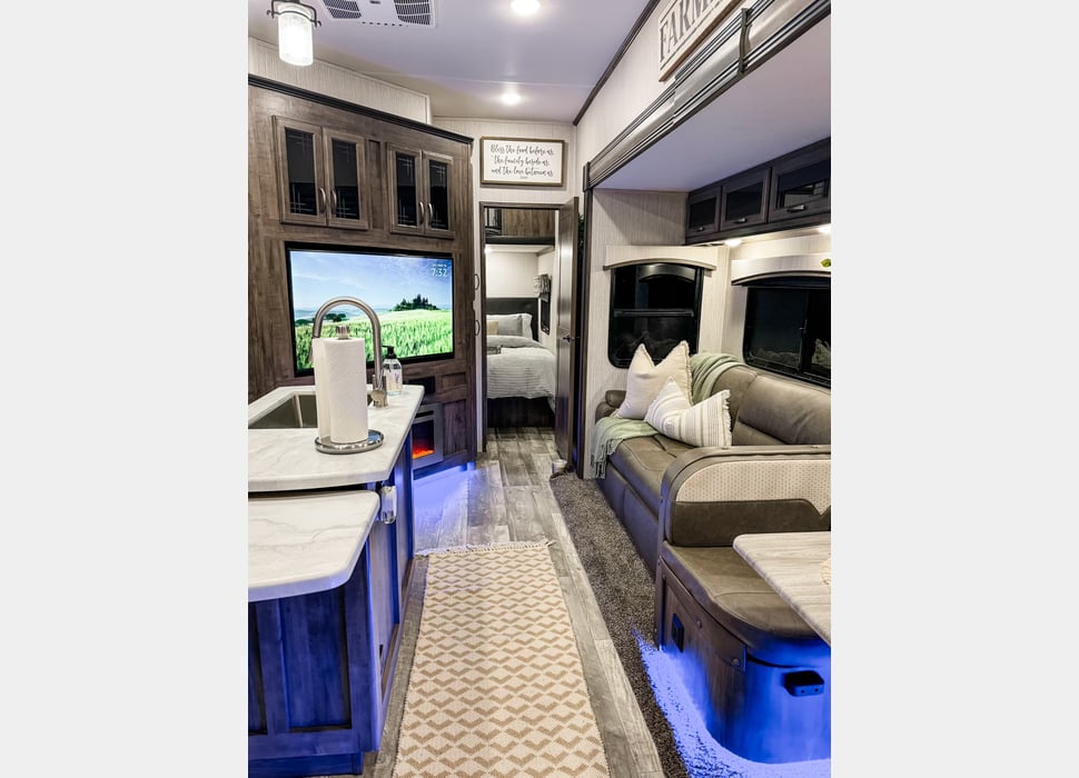 Fifth Wheel rentals in Menifee