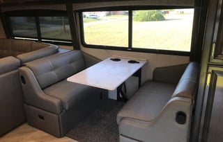 2019 fleetwood southwind 35k sleeps 8
