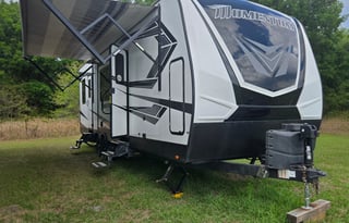Toy Hauler 1.5 Bath 2021Grand Design Momentum 29G