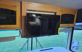 2004 Thor Four Winds Hurricane 32ft.