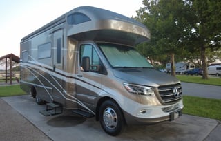 Goldilocks! Winnebago Navion Class C Lithium