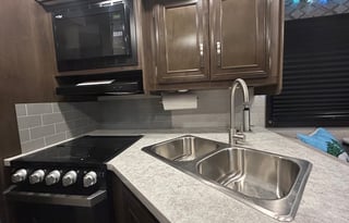 Kid/Pet Tested & Adult Privacy, Sleeps 9 w/ Bunks