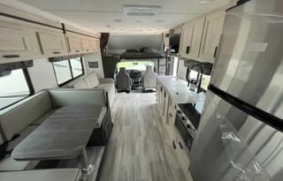 Pet Friendly 50% Monthly Rental & Unlimited Miles