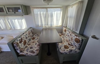 Spacious Family Bunkhouse • 2 BATHROOMS • 2 A/Cs