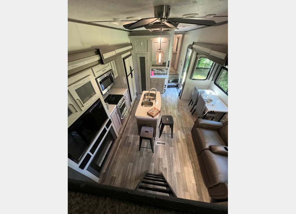 Fifth Wheel rentals in Albany