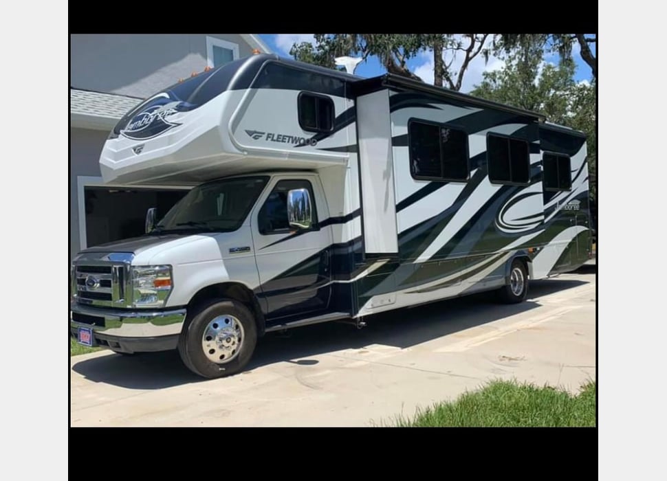 Class C Motor Home rentals in Berlin