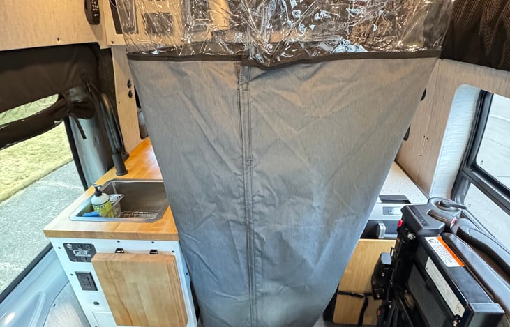 The indoor shower easily sets up for a refreshing rinse anytime, offering both cold and hot water options for your comfort no matter the weather.