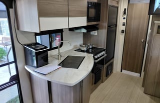 2024 Venture RV Sonic SN220VRB