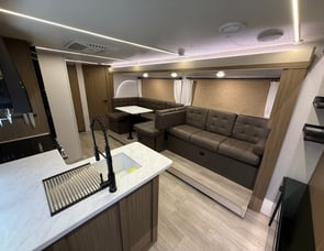 Forest River RV Wildwood X-Lite 273QBXL