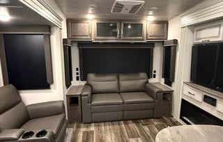 Cougar Cove 5th Wheel - No Pets Allowed