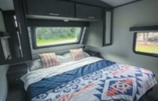 2025 Keystone RV Cougar Half-Ton 34TSB
