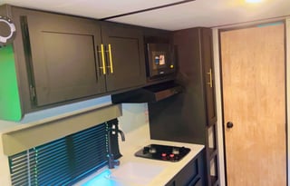 18 ft Easy tow Mini Vacation Travel Trailer