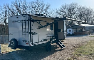 Roam freely, rest comfortably - Surveyor Legend