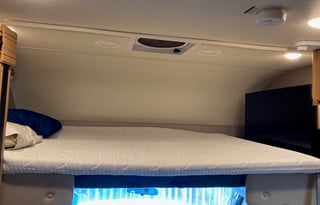 2017 Thor Motor Coach Outlaw Class C 29H