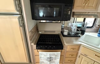 2001 Newmar Kountry Star KSCA3651