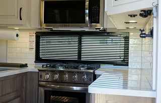 2024 Alliance Paradigm 395DS Paradise on Wheels