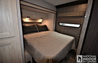 Startlink Keurig onboard. Spacious & Cozy Sleep 6