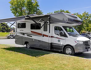 Winnebago Vita 24F