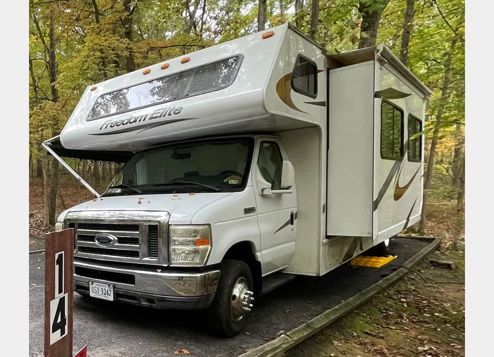 Class C Motor Home rentals in Glen Rock
