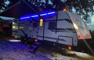 2021 Kodiak Ultra-Lite w/ separate bunk house