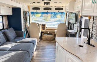 Coachmen Mirada 34BH – Spacious Class A Family RV