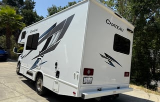 2025 Thor Chateau 21Z... 24 Ft... Easy to Drive...