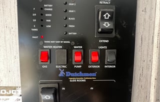 2022 Dutchmen RV Coleman Lantern Series 242BH