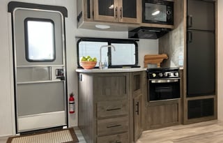 2021 Heartland Pioneer QB 300