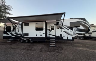 Voltage 4195 | Luxury Toy Hauler