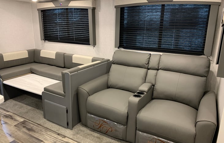 Dual Recliners and U-shaped dinette (convertable to bed also)