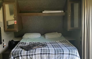 2020 Dutchmen RV Coleman Lantern LT Series 215BH