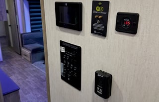 2021 Arctic Wolf 287BH Fifth Wheel, Sleeps 10!